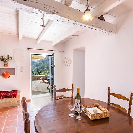 Olive Grove Cottage Menetaí Esterno foto