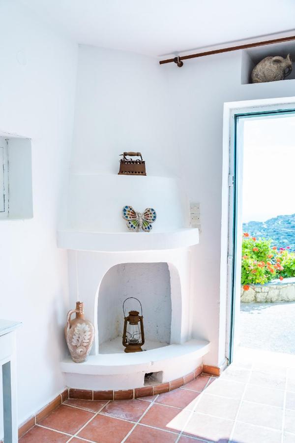Olive Grove Cottage Menetaí Esterno foto