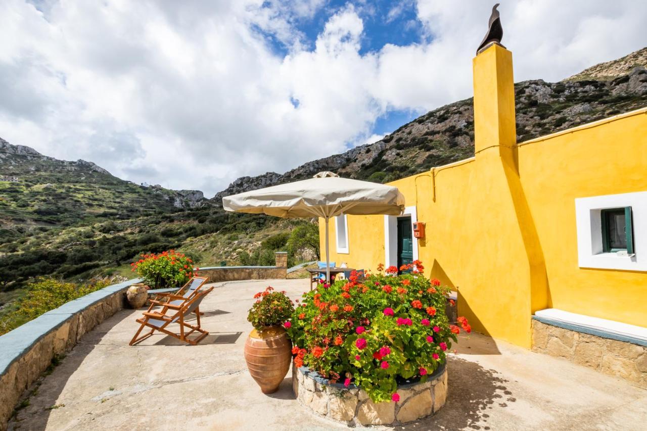 Olive Grove Cottage Menetaí Esterno foto